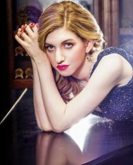 Victoria Gordon Headshot