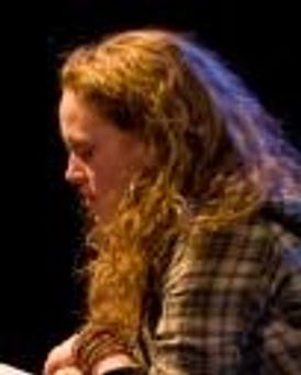 Caroline Neff Headshot