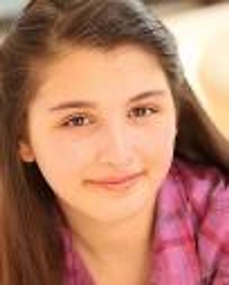 Annabelle Kempf Headshot