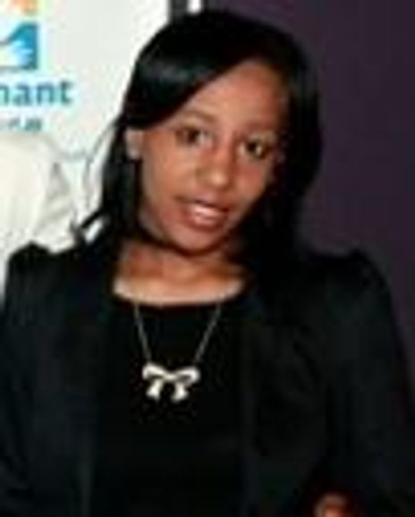Daria Alston Headshot