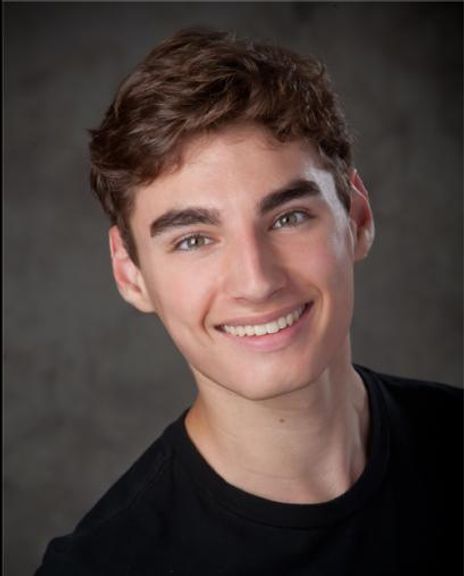 Alex Greenlee Headshot
