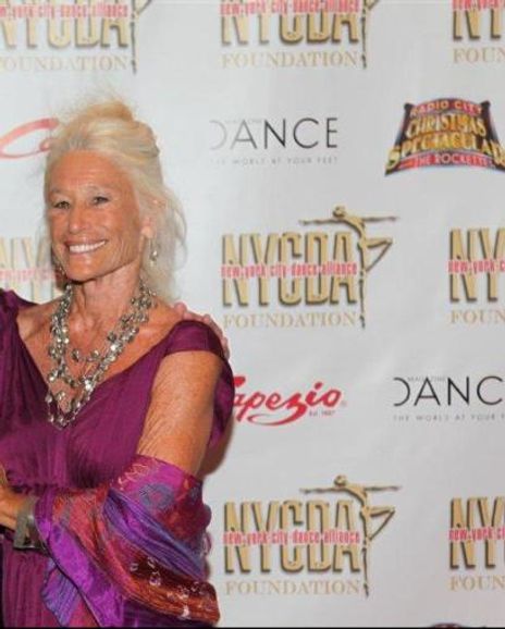 Carol Paumgarten Headshot