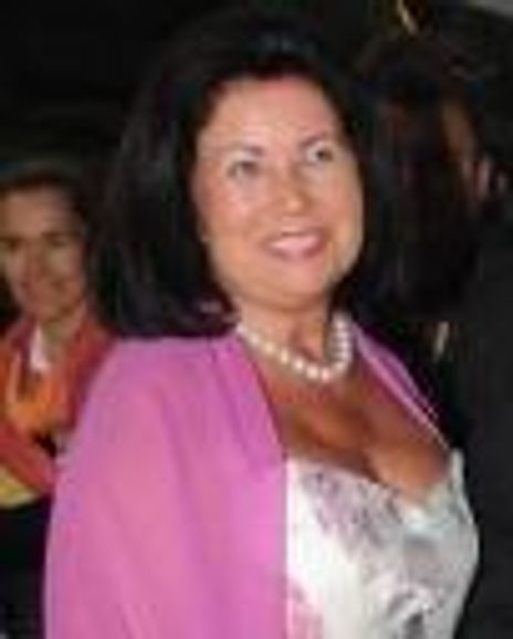 Charlotte MacBeth Salzburg Headshot