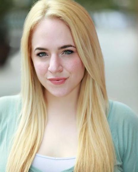 Alexandra Rush Headshot