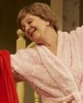 Hilary Derrett Headshot