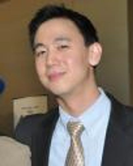 Derrick Wang Headshot