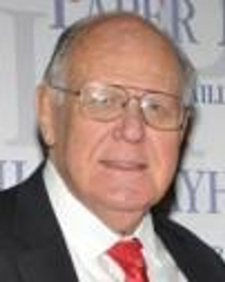 Dr. Perry Robins Headshot