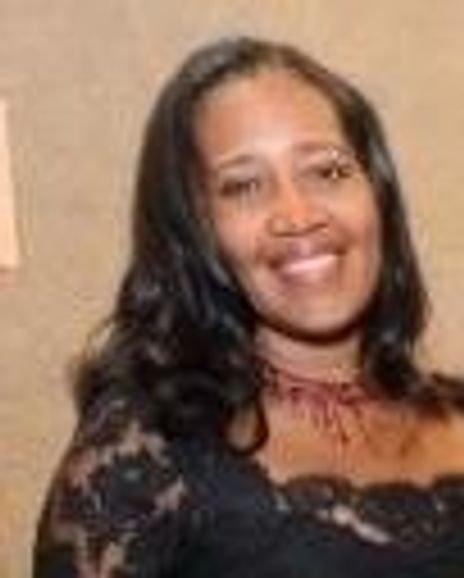 Jewel Kinch-Thomas Headshot