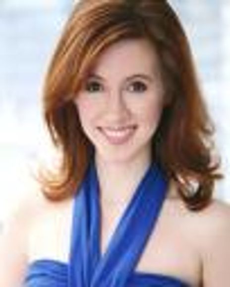 Lindsay Sutton Headshot