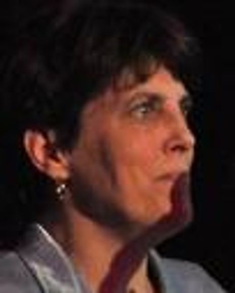 Mary Liz McNamara Headshot