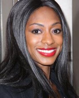 Rachael Holmes Headshot