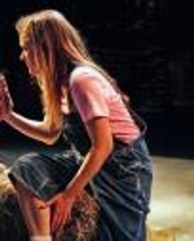 Olivia Poulet Headshot