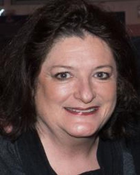 Terry Hanrahan Headshot