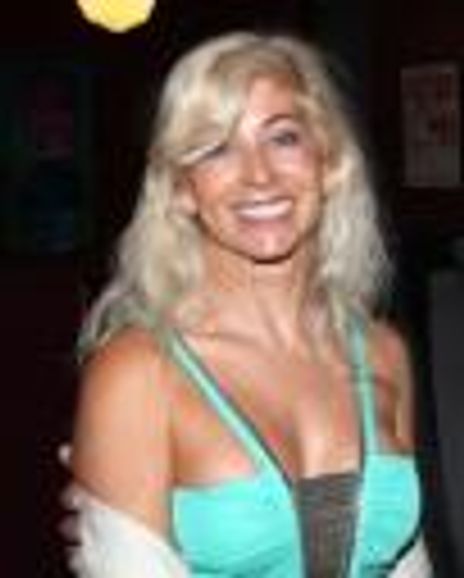 Danielle Staler Headshot