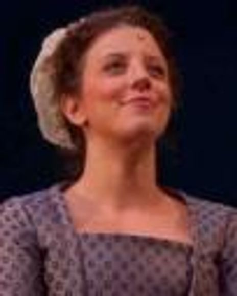 Amanda Salvatore Headshot