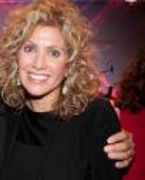 Isanne Fisher Headshot