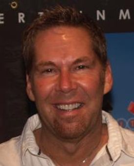 Luke Yellin Headshot