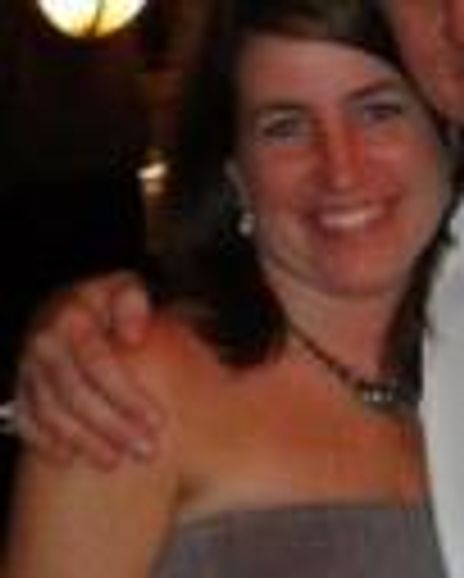 Elizabeth Shirley Headshot