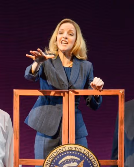 Alet Taylor Headshot