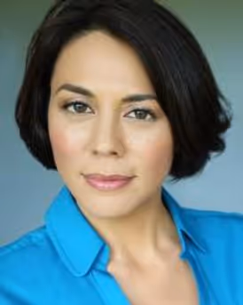 Satomi Hofmann Headshot