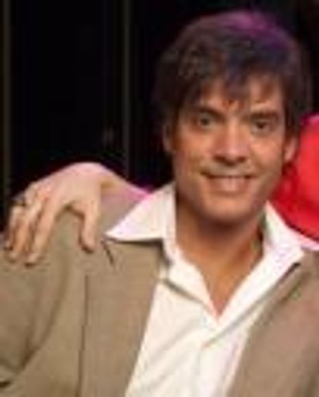 Javier Mora Headshot