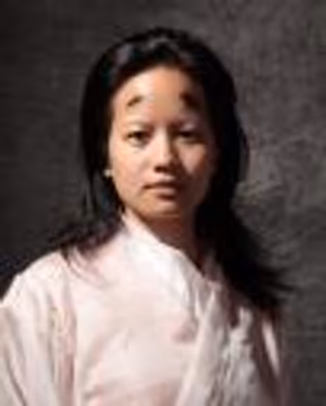 Evelyn Leung Headshot