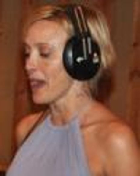 Rachel de Benedit Headshot