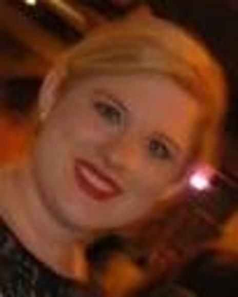 Maggie McNulty Headshot