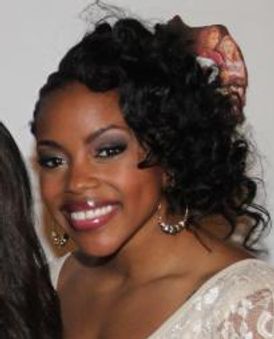 Melody Mills Headshot