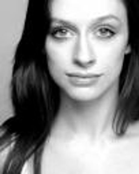 Leanne Pinder Headshot