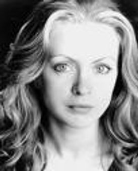 Liesl Dowsett Headshot