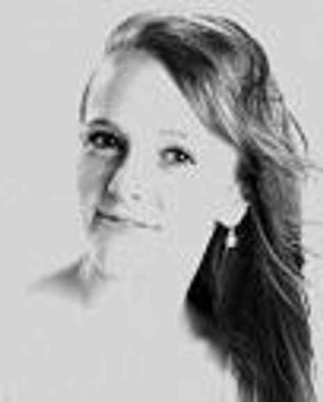 Anna Shircliff Headshot