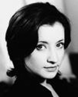 Claire Tilling Headshot