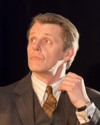 Anthony Calf Headshot