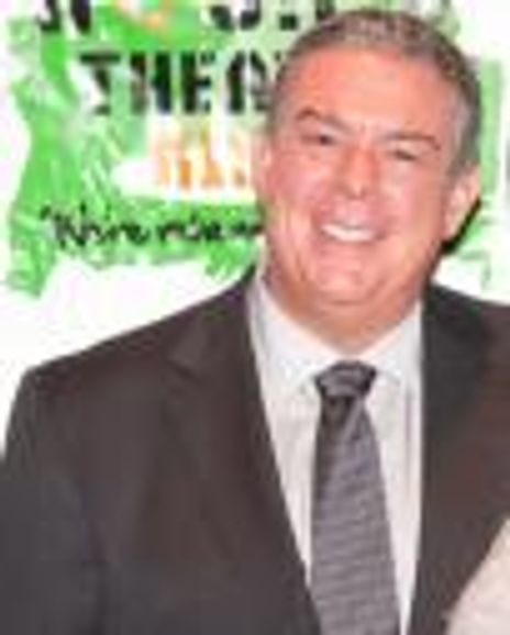 Elvis Duran Headshot