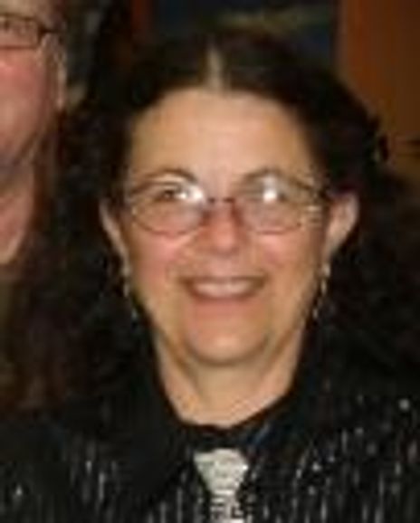 Diane Hansen Headshot