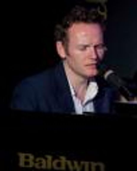 Joe Stilgoe Headshot