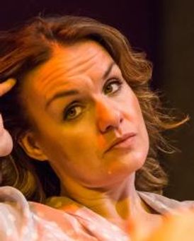 Caroline Deverill Headshot