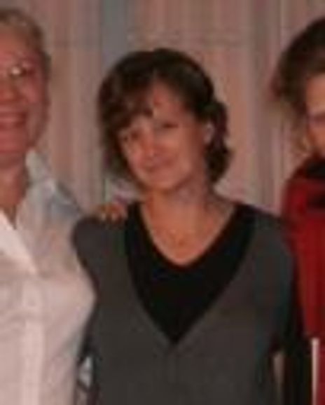 Angela Miller Headshot