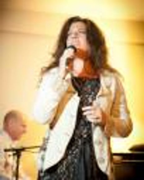 Sari Schorr Headshot