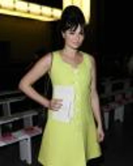 Gizzie Erskine Headshot