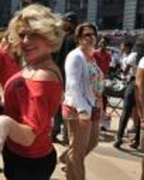 Sarah Hicks Headshot