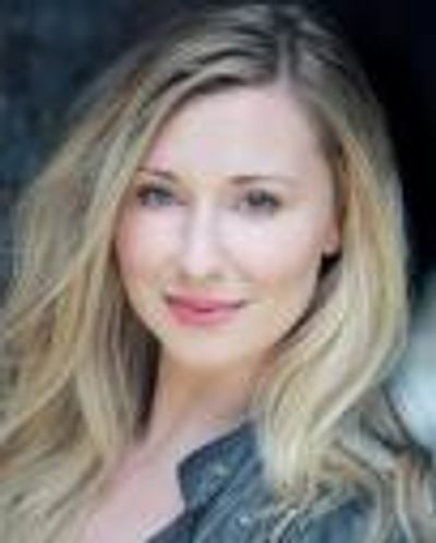 Louise Bowden Headshot