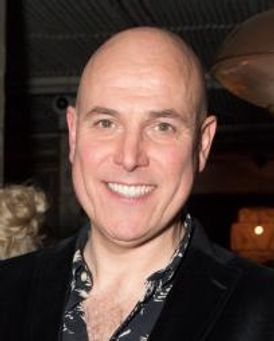 Alex Bourne Headshot