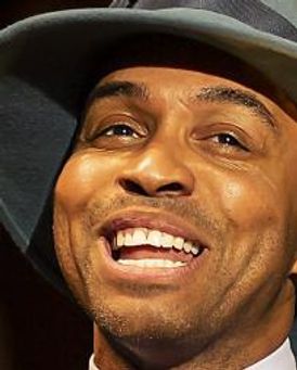 Wayne Robinson Headshot