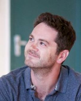 Simon Bubb Headshot