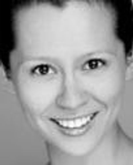 Caroline Rovina Headshot