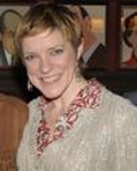 Mary Macleod Headshot