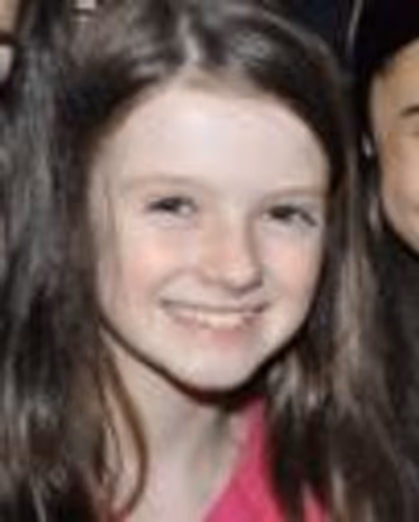 Makenzi Fischbach Headshot
