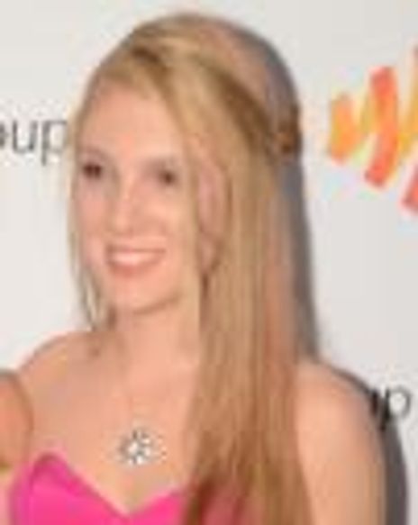 Avery Singer Headshot